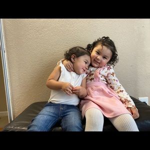 Meet your Posher, Nia